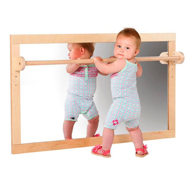 Espejo Irrompible Borde de Madera con Pasamano